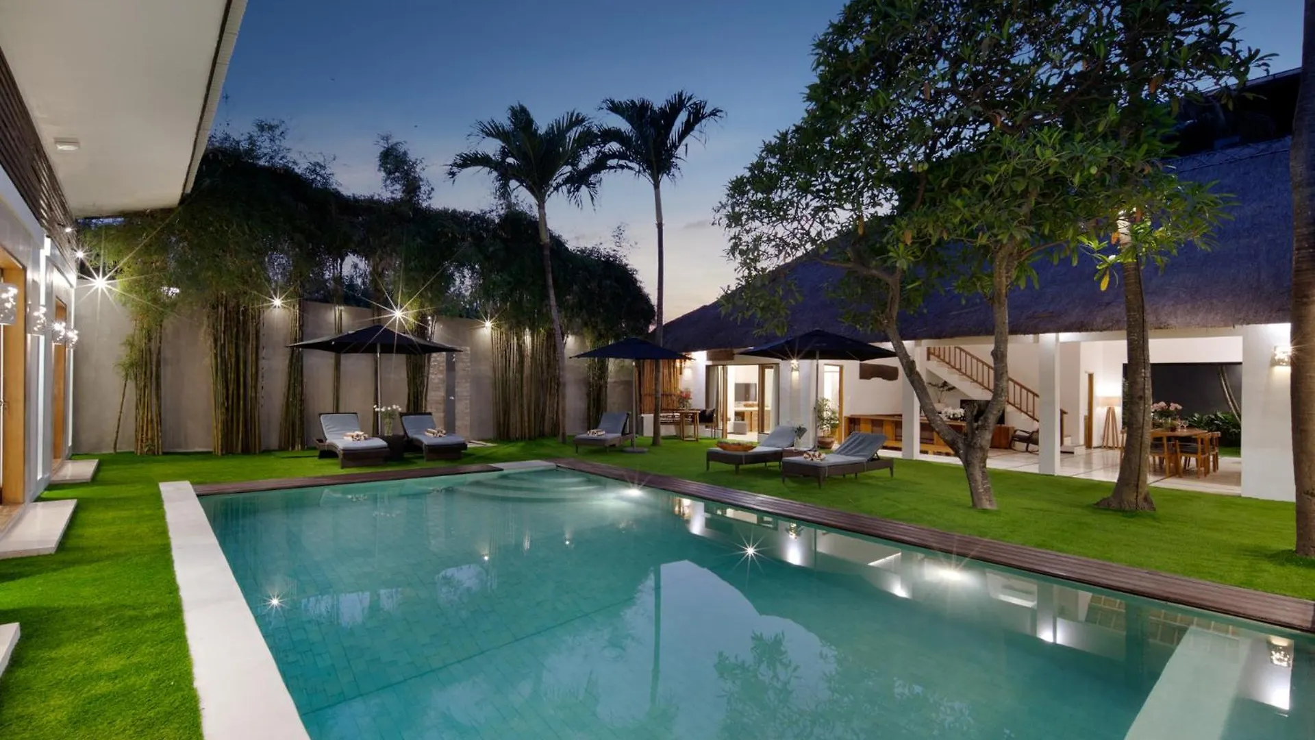 Big & Private 9 Bed, 9 Bath, Viola Villa, Pool, Best Location Seminyak  Villa