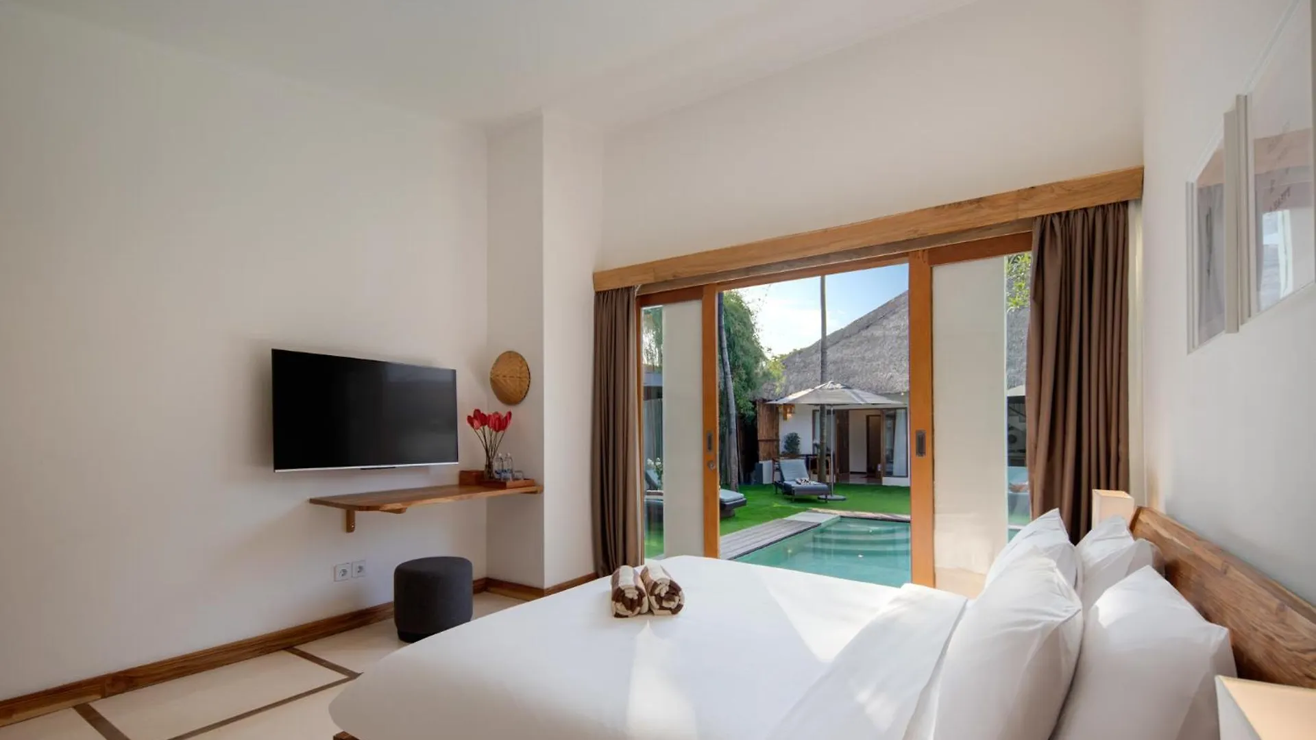 Big & Private 9 Bed, 9 Bath, Viola Villa, Pool, Best Location Seminyak  Indonesia