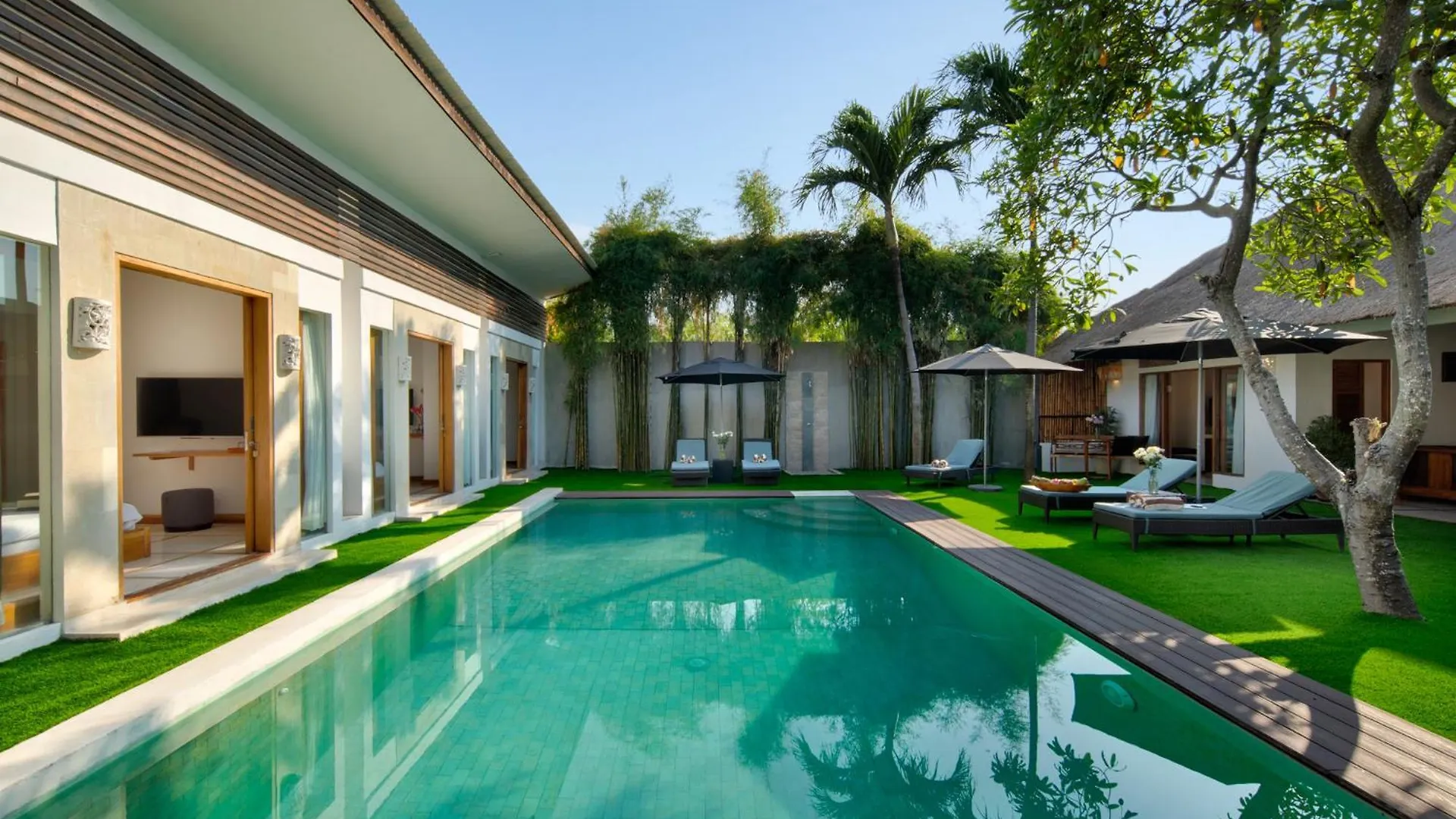 Big & Private 9 Bed, 9 Bath, Viola Villa, Pool, Best Location Seminyak  Villa Seminyak (Bali)