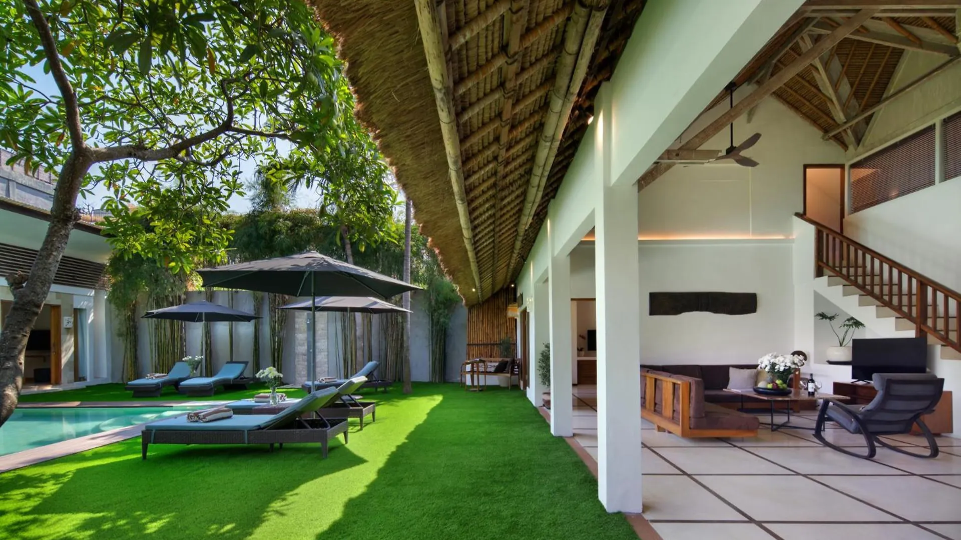 Big & Private 9 Bed, 9 Bath, Viola Villa, Pool, Best Location Seminyak  Villa
